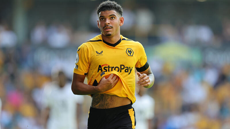 Nottingham baggert an Wolves-Offensivspieler