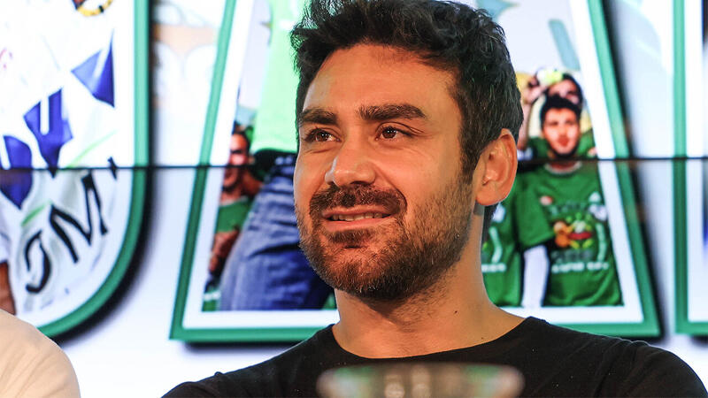 Ex-Rapidler <a href='/de/daten/news/veli-kavlak/' class='tag'>Veli Kavlak</a> hört offiziell auf