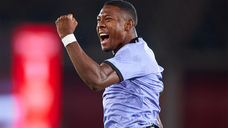Traum-Freistoß! <a href='/de/daten/news/david-alaba/' class='tag'>David Alaba</a> schießt Real zum Sieg
