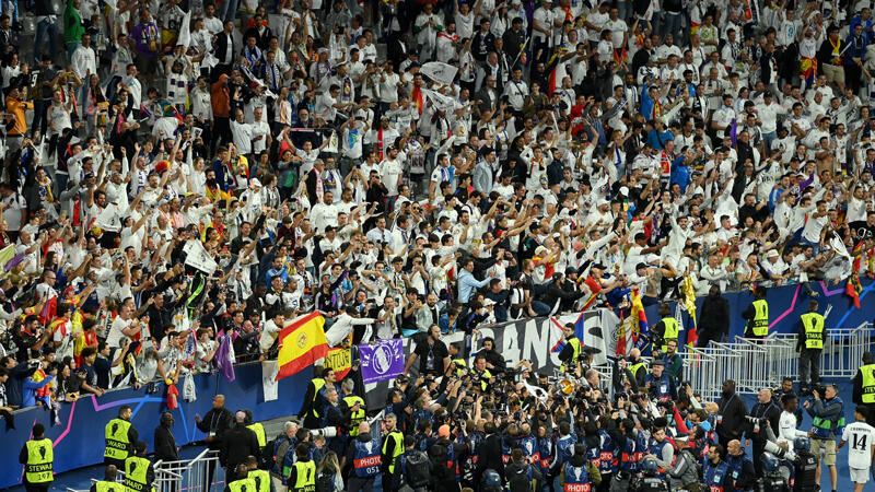 UEFA erlaubt Stehplätze in europäischen Bewerben