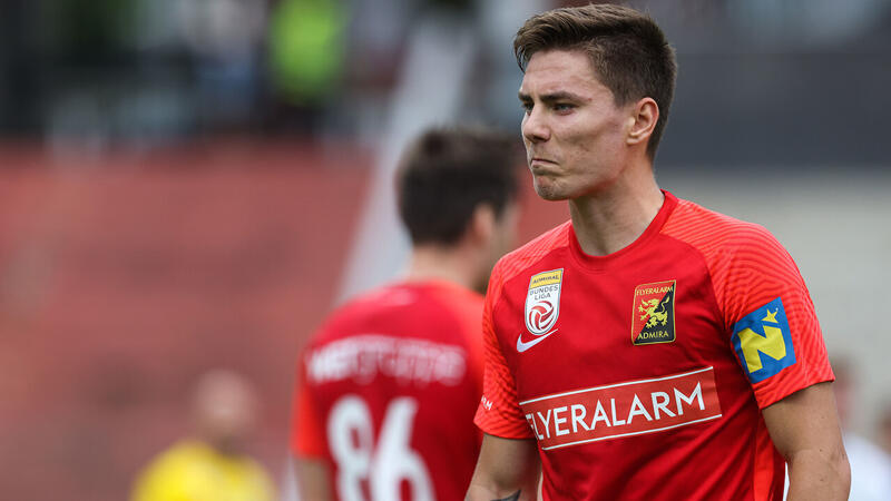 Jan Vodhanel unterschreibt in Tschechien