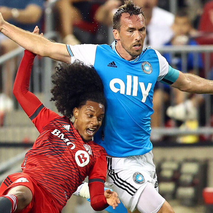 Rot! Christian Fuchs fliegt bei Debakel vom Platz