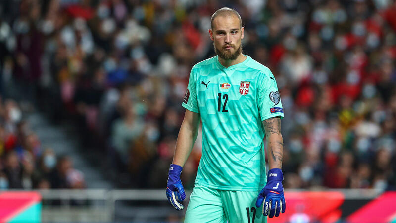 <a href='/de/daten/news/fussball/stade-reims/' class='tag'>Stade Reims</a> verkauft Pentz-Konkurrent