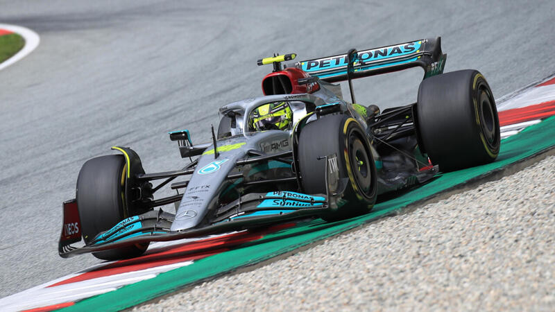 Mercedes investiert als 1. Team in Flugkraftstoff