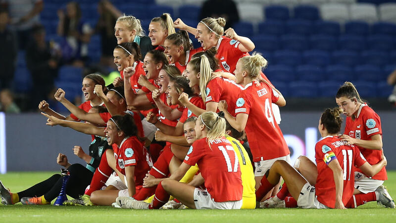 Zinsberger: "Zwickt's mi, I glaab I tram"