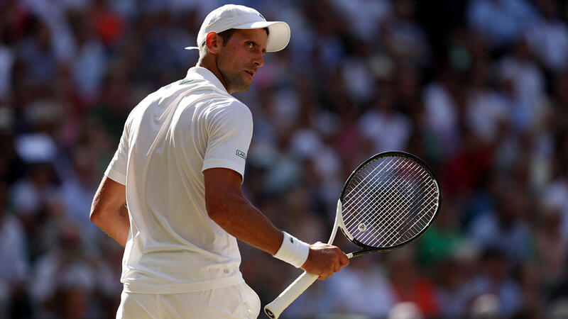 Wackeliger Djokovic im <a href='/de/daten/news/tennis/wimbledon/' class='tag'>Wimbledon</a>-Finale