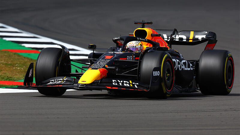 <a href='/de/daten/news/max-verstappen/' class='tag'>Max Verstappen</a> dominiert 3. Silverstone-Training
