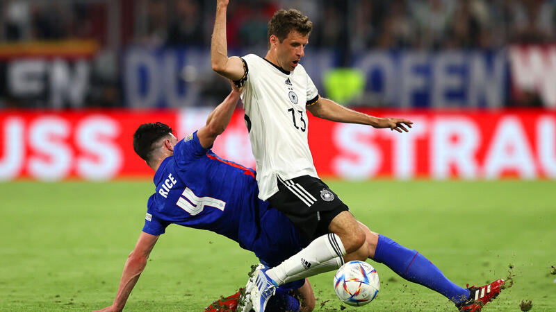 England knöpft <a href='/de/daten/news/deutschland/' class='tag'>Deutschland</a> spät einen Punkt ab