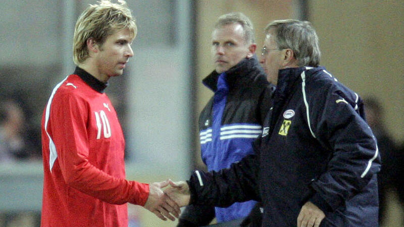 <a href='/de/daten/news/josef-hickersberger/' class='tag'>JOSEF HICKERSBERGER</a>: