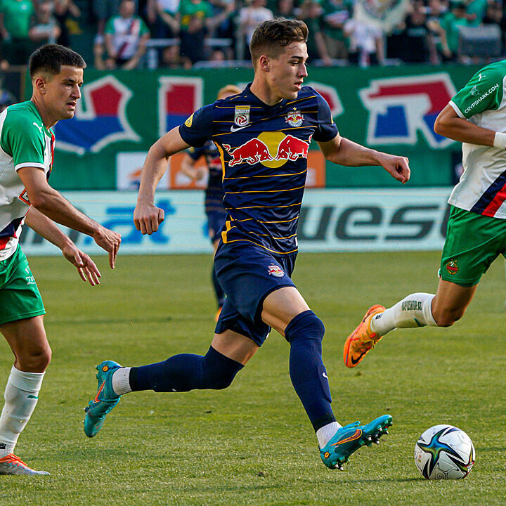 Salzburg-Kicker Sucic von Rapid-Fans attackiert