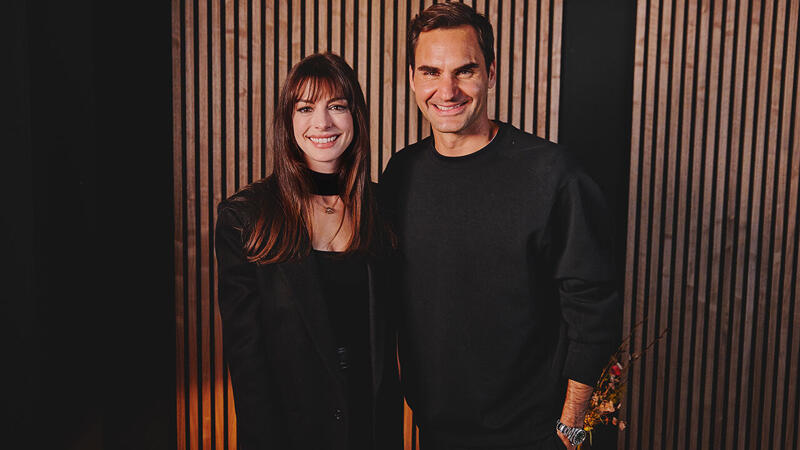 <a href='/de/daten/news/roger-federer/' class='tag'>Roger Federer</a> wirbt mit Anne Hathaway für Schweiz