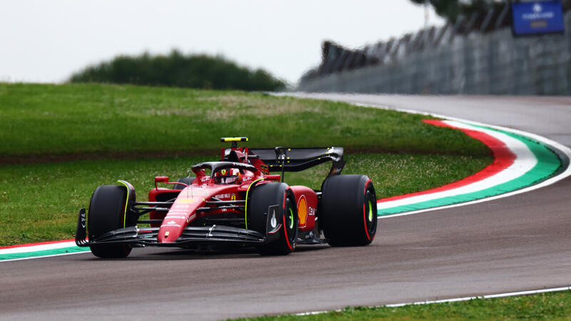 Carlos Sainz Jr. crasht im Imola-Qualifying