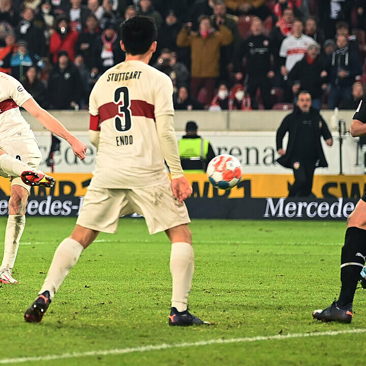 3:2 nach 0:2! Kalajdzic schießt Stuttgart zum Sieg