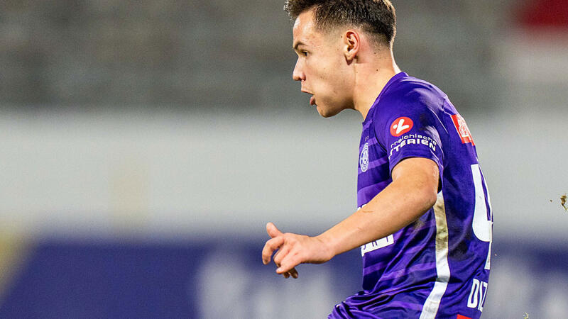 Young Violets ohne Gazprom-Schriftzug am Trikot