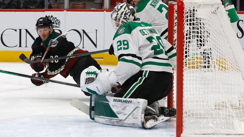 Coyotes beißen gegen Stars zu, Premiere für Eichel