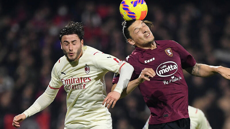 Leader Milan patzt bei Schlusslicht Salernitana