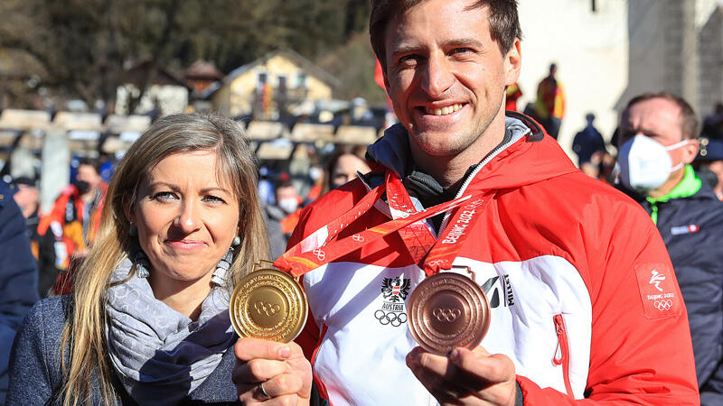 Public Viewing in der Nacht sorgt bei Mayer für Druck