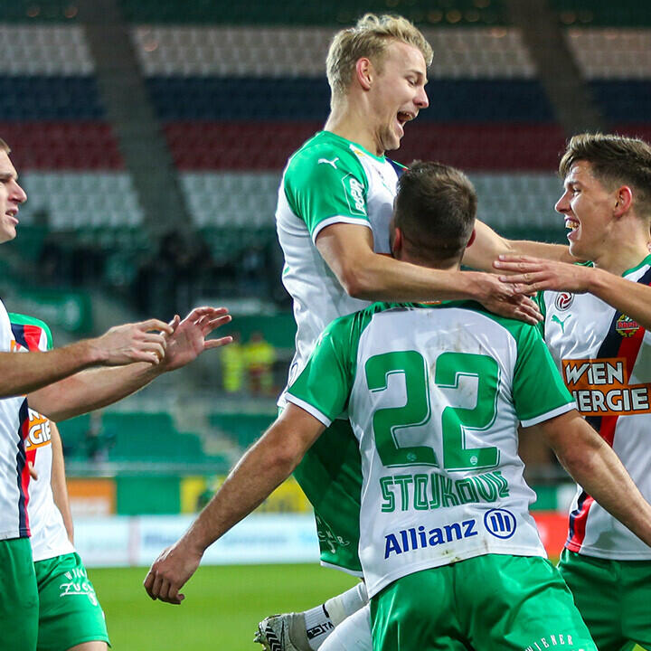 Salzburg siegt trotz Rückstand bei Rapid