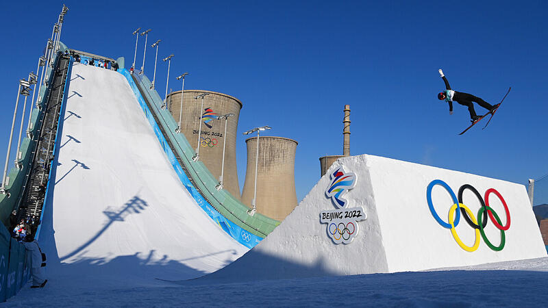 Superstar Eileen Gu holt im Big Air Gold für China