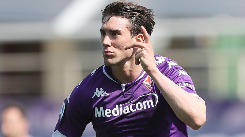 Juventus holt Fiorentina-Bomber Vlahovic