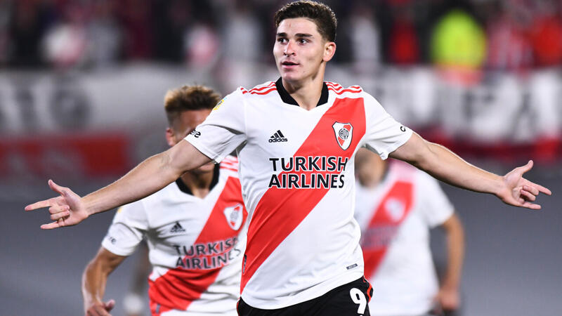 Man City buhlt um argentinischen Teamstürmer