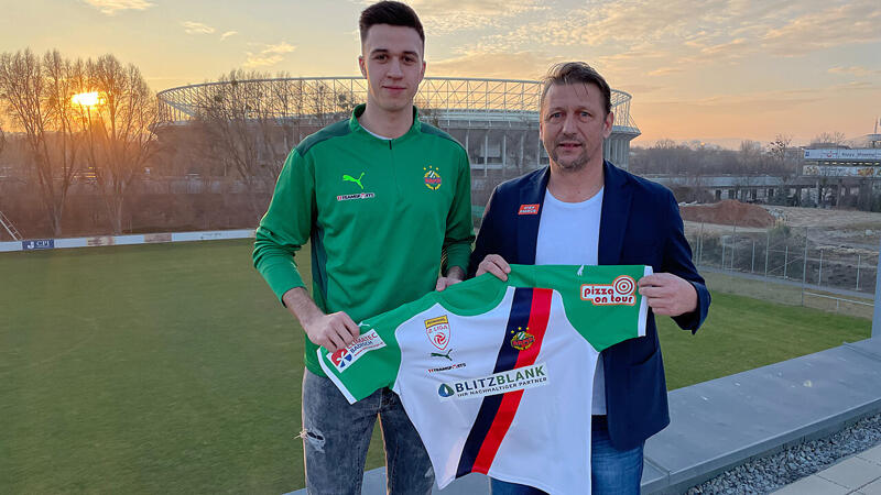 Offiziell: Stürmer <a href='/de/daten/news/rene-kriwak/' class='tag'>Rene Kriwak</a> wird Rapidler!