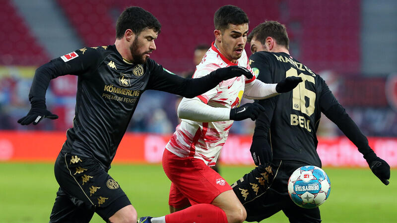 <a href='/de/daten/news/fussball/rb-leipzig/' class='tag'>RB Leipzig</a> bezwingt zehn Mainzer