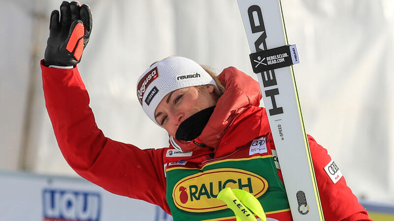 <a href='/de/daten/news/ski-alpin/lara-gut/' class='tag'>Lara Gut</a>-Behrami verpasst Lienz