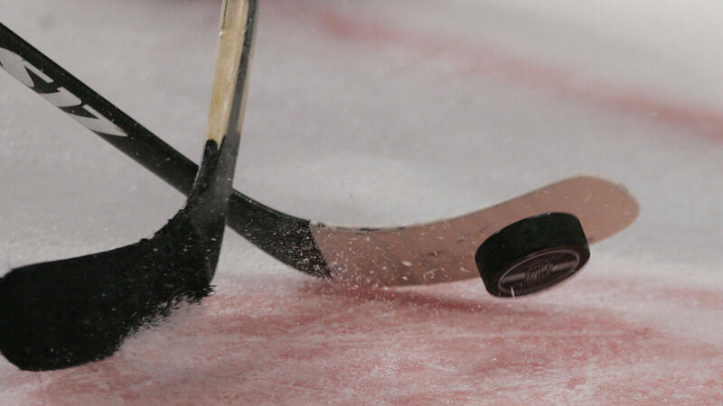 <a href='/de/daten/news/eishockey/nhl/' class='tag'>NHL</a> verschärft Maßnahmen gegen Corona