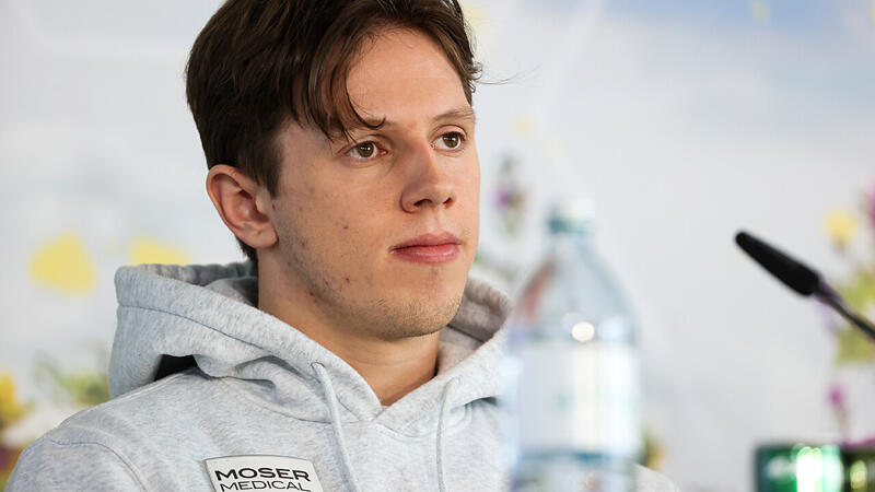 Nach Schreckmoment: So steht's um <a href='/de/daten/news/eishockey/marco-rossi/' class='tag'>Marco Rossi</a>