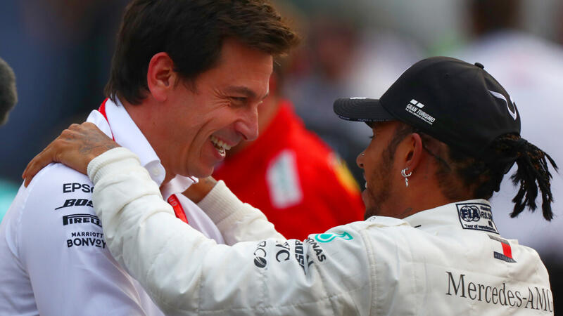Wolff glaubt weiter an WM-Chance von Hamilton