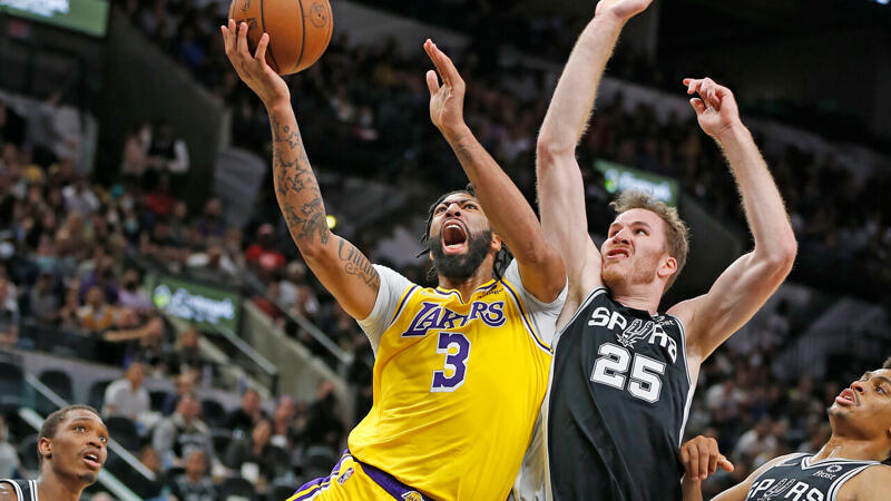 <a href='/de/daten/news/basketball/jakob-poeltl/' class='tag'>Jakob Pöltl</a> dominiert die Lakers