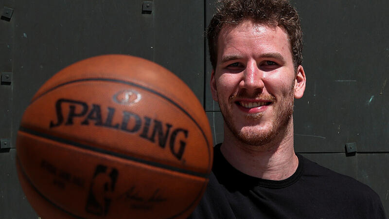 Sieg im Test für San Antonio mit <a href='/de/daten/news/basketball/jakob-poeltl/' class='tag'>Jakob Pöltl</a>