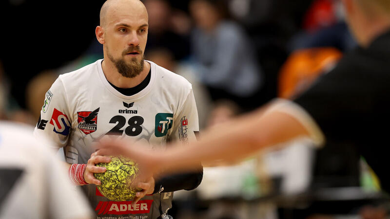 Schwaz schließt zur Spitze auf