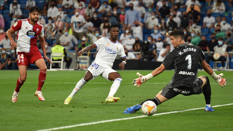 <a href='/de/daten/news/fussball/real-madrid/' class='tag'>Real Madrid</a> siegt bei Bernabeu-Rückkehr