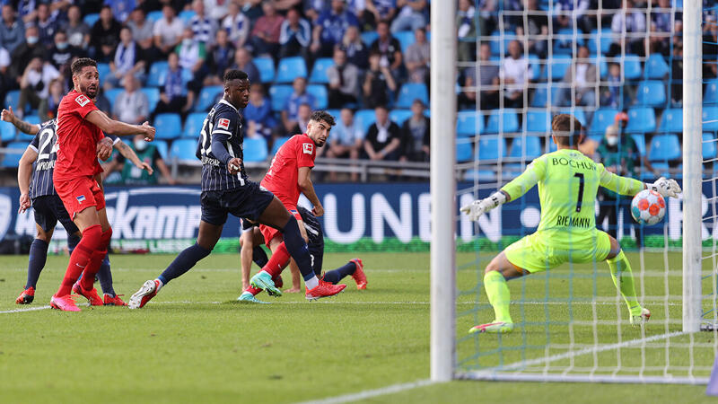 <a href='/de/daten/news/fussball/hertha-bsc/' class='tag'>Hertha BSC</a> feiert in Bochum ersten Saisonsieg