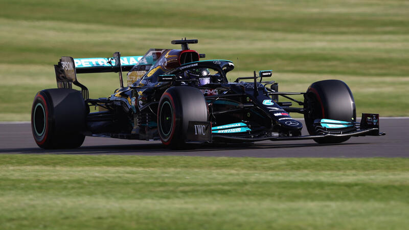Hamilton holt die "Pole" für den Sprint! 