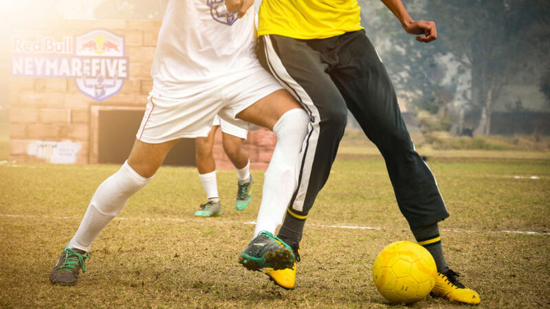 Kinesio Tape: das heilende Klebeband für Fußballer