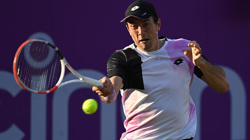 <a href='/de/daten/news/tennis/wimbledon/' class='tag'>Wimbledon</a>: Ofner steht souverän in 3. Quali-Runde