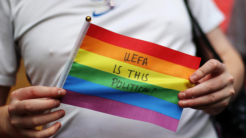 Regenbogenfahne: Irritierende UEFA-Stellungnahme