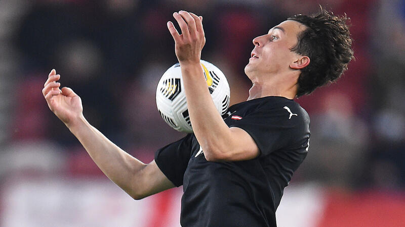 <a href='/de/daten/news/julian-baumgartlinger/' class='tag'>Julian Baumgartlinger</a> kann Teamchef Angebot machen