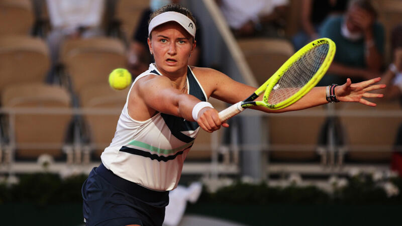 Tschechin Krejcikova nach Krimi im Paris-Endspiel