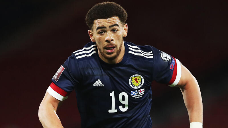 Schottland: Che Adams