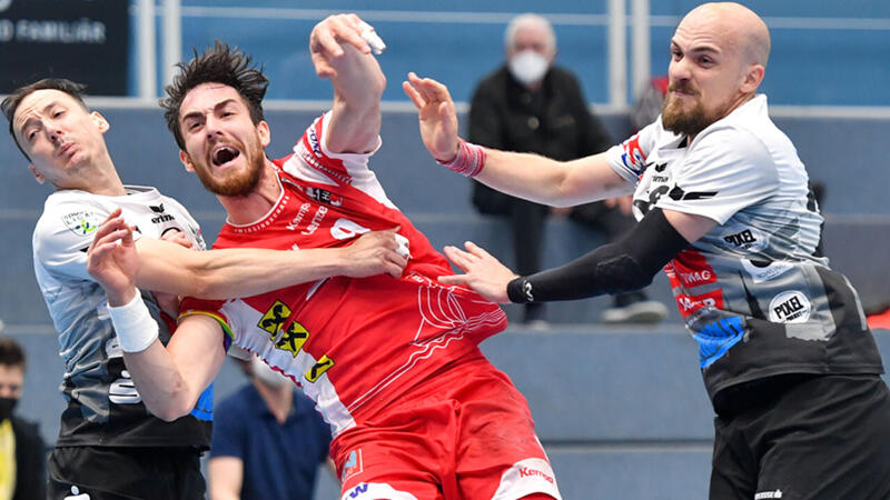 Hard gewinnt <a href='/de/daten/news/handball/handball/' class='tag'>Handball</a>-Thriller gegen Schwaz
