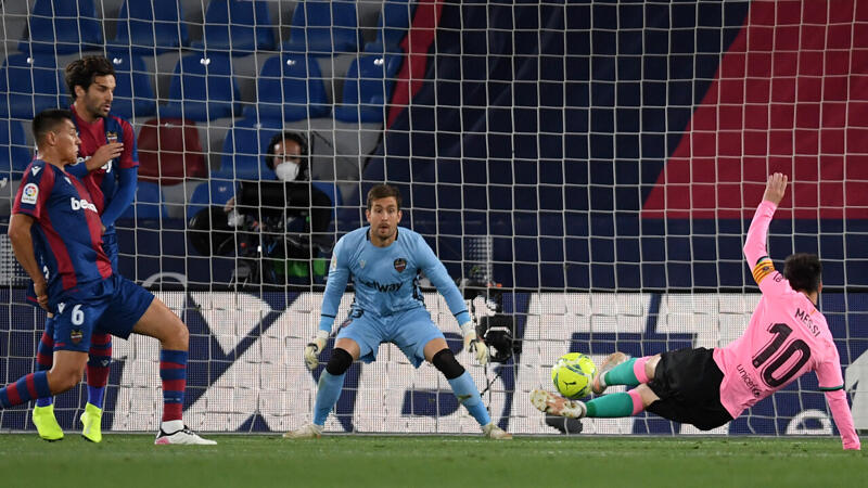 <a href='/de/daten/news/fussball/fc-barcelona/' class='tag'>FC Barcelona</a> lässt im Meisterrennen erneut Federn