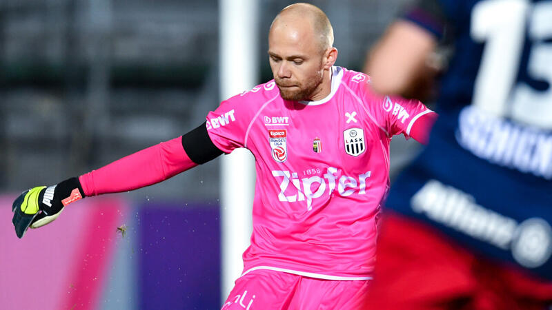 <a href='/de/daten/news/fussball/lask/' class='tag'>LASK</a> nimmt Schlager nach Patzer in Schutz