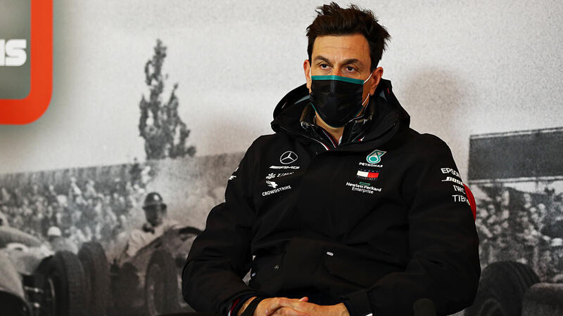 Mercedes gefordert: "Machen uns keine Illusionen"