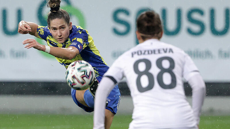 Jasmin Eder am Stammtisch bei <a href='/de/daten/news/andy-ogris/' class='tag'>Andy Ogris</a>