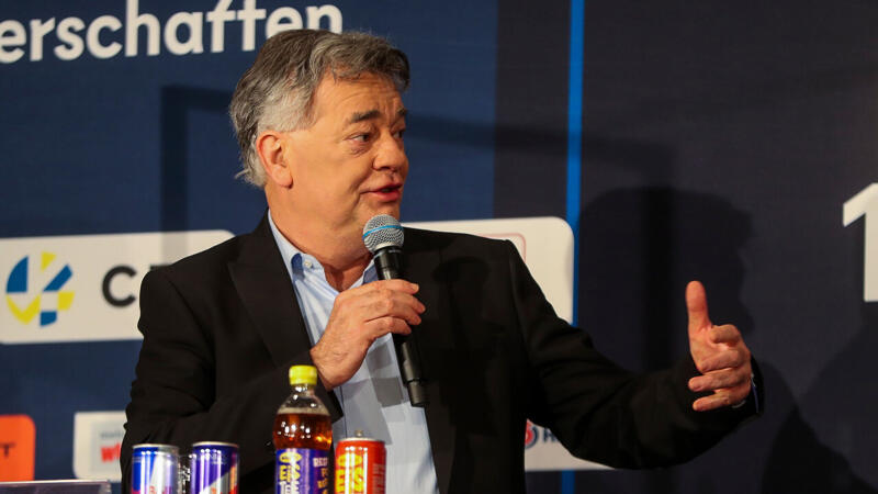 Kogler stellt Kindern Training in Aussicht