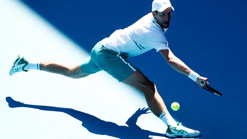 Djokovic zwingt Tiafoe in die Knie